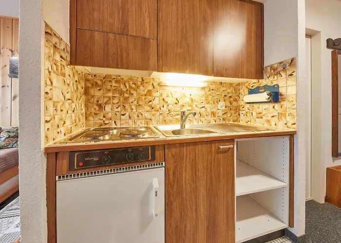 Greppon 306 By Interhome شقة